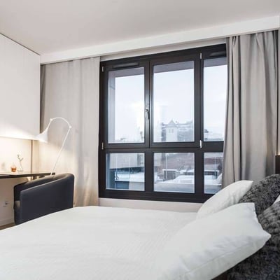 Location d’un appartement élégant de 2 pièces, 55 m², dans le quartier Kazimierz, Cracovie, Pologne